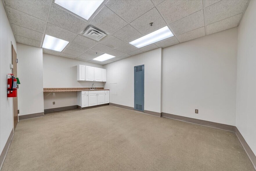 More Photos Of 202-204 S Jefferson St SE, Roanoke Office For Sale