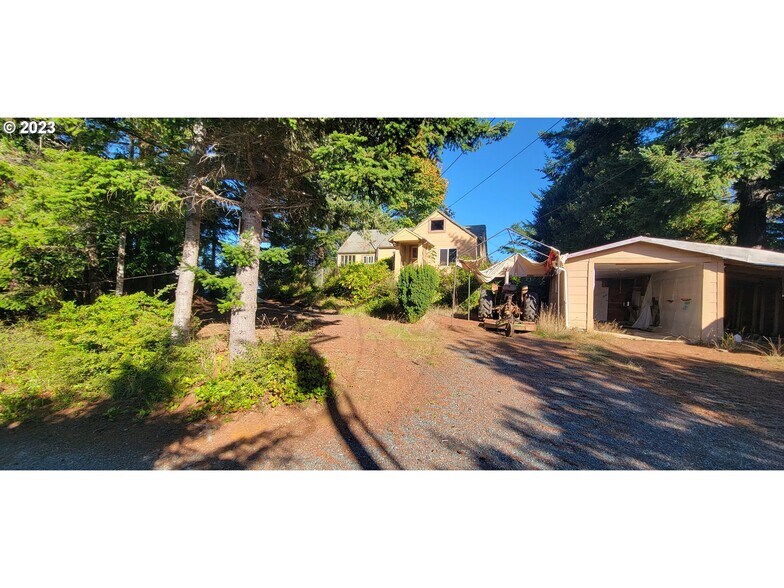 More Photos Of 1515 Newmark Ave, Coos Bay Auto Dealership For Sale