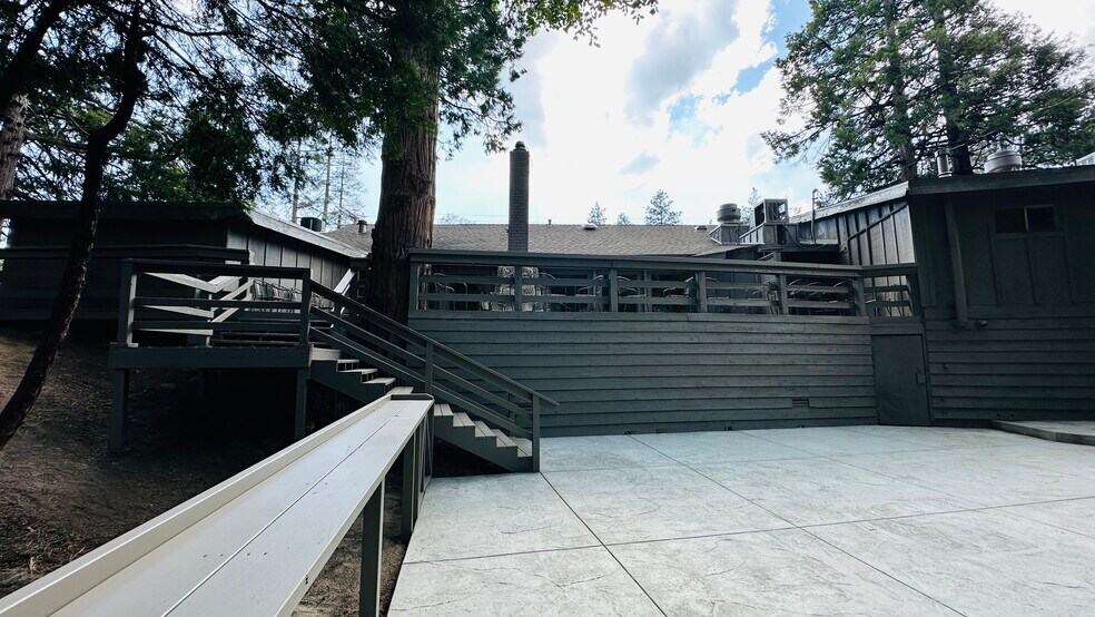 More Photos Of 54905 N Circle Dr, Idyllwild-Pine Cove Restaurant For Lease