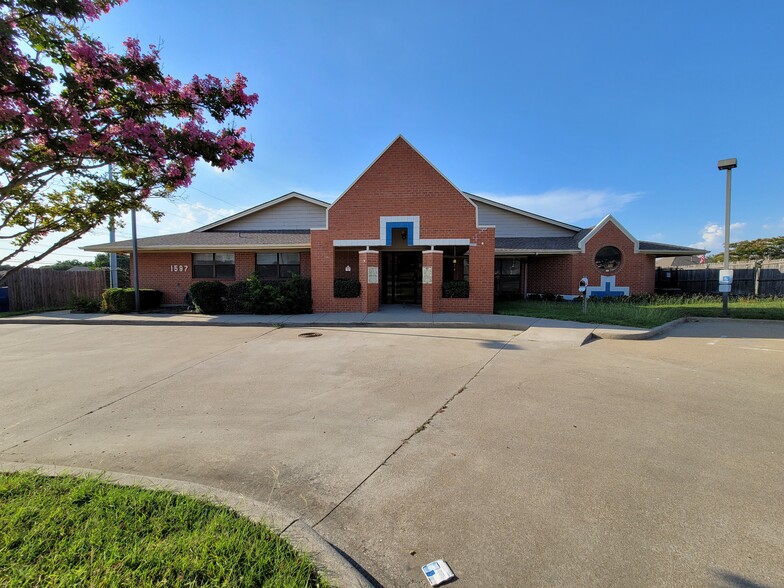 Primary Photo Of 1597 Glencairn Ln, Lewisville General Retail For Sale