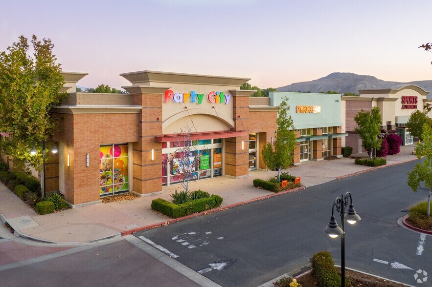 More Photos Of 2430-3485 Cajalco Rd, Corona Unknown For Lease