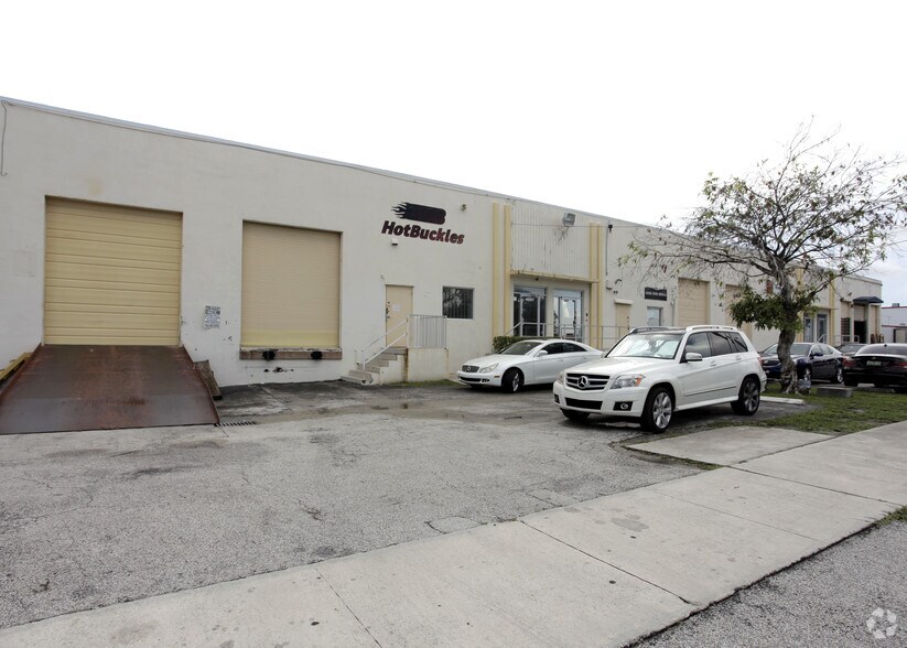 More Photos Of 4093 N 28th Way, Hollywood Warehouse For Lease