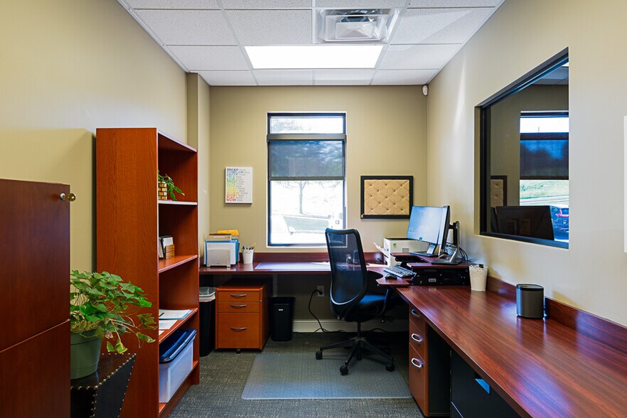 More Photos Of 110 Corporate Dr, Johnson City Office For Sale