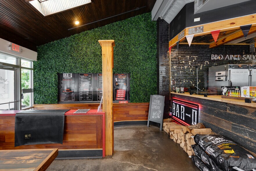 More Photos Of 2600 W Main St, Richmond Storefront Retail Residential For Sale