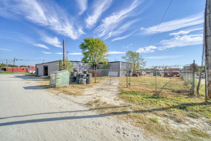 More Photos Of 102 Highway 39 S, Normangee Specialty For Sale