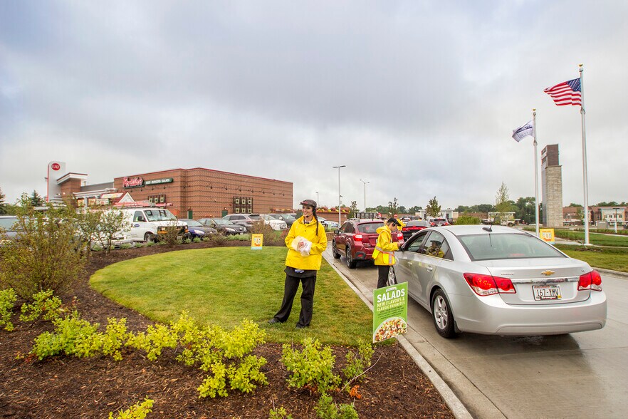 More Photos Of 17685 W Bluemound Rd, Brookfield Land For Sale