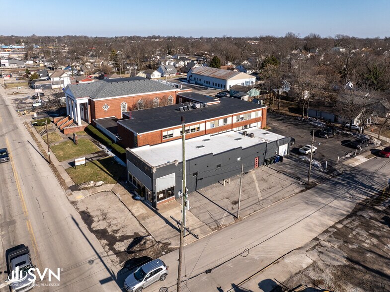 Primary Photo Of 1200 N Limestone, Lexington Storefront Retail Office For Sale