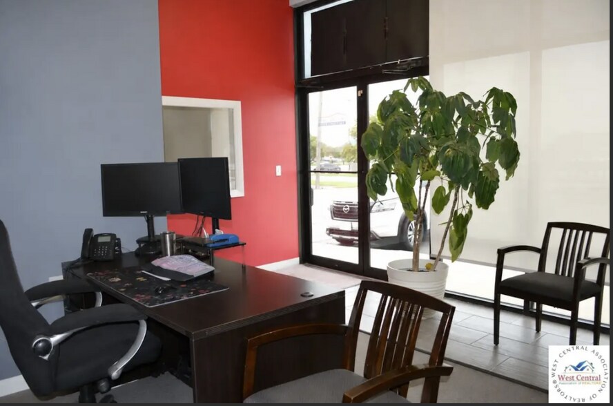 More Photos Of 762 Winchester Dr, Sedalia Office For Lease