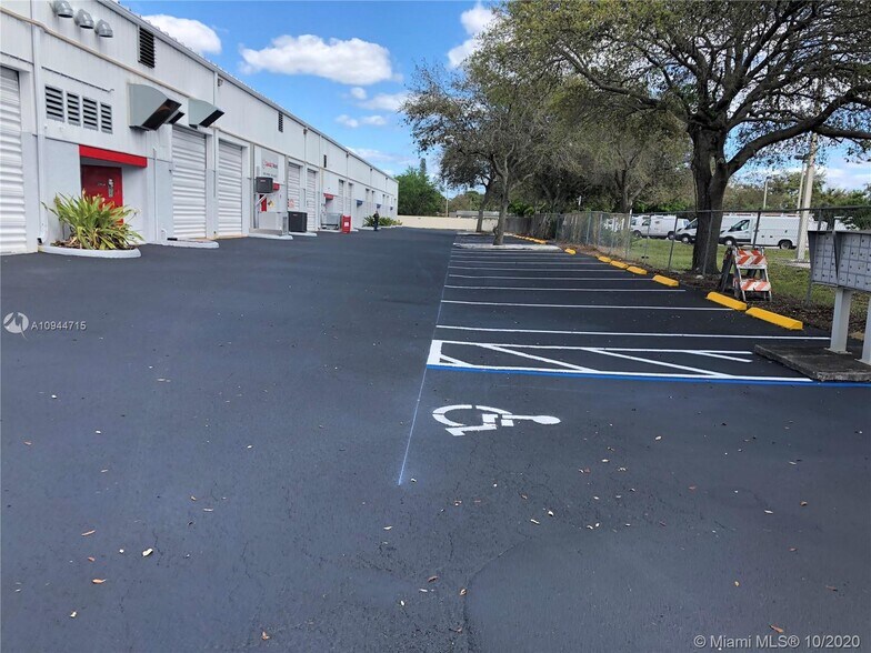 Primary Photo Of 1600-1650 NW 34th Ter, Lauderhill Warehouse For Lease