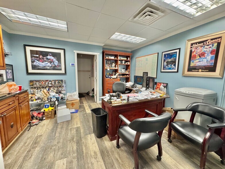 More Photos Of 120-124 Laurel Rd, East Northport Freestanding For Sale