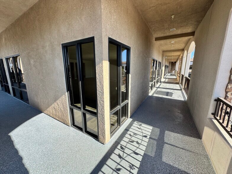 More Photos Of 19341 Bear Valley Rd, Apple Valley Medical For Lease