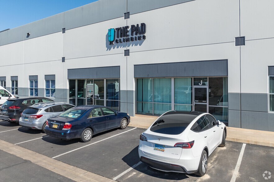 More Photos Of 7585 Commercial Way, Henderson Warehouse For Lease