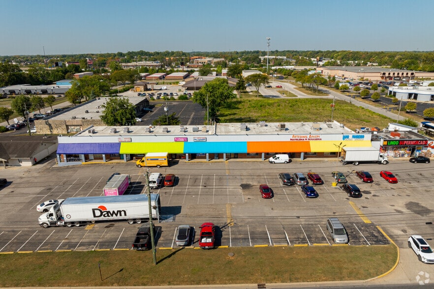 More Photos Of 3937-4050 N High School Rd, Indianapolis Freestanding For Sale