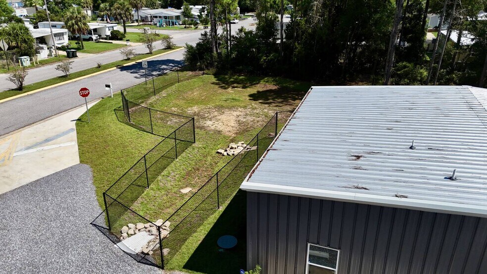 More Photos Of 8625 Gulf Beach Highway hwy, Pensacola Light Distribution For Lease