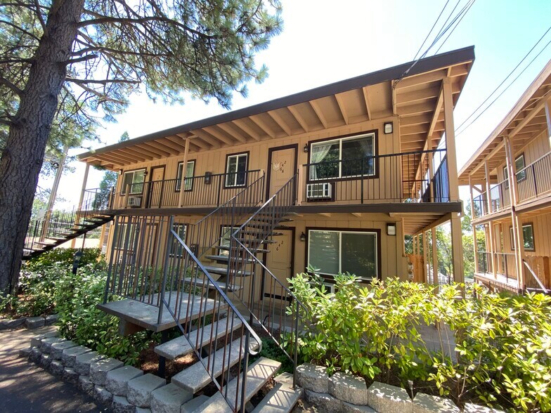 Primary Photo Of 634-642 Kate Hayes St, Grass Valley Apartments For Sale