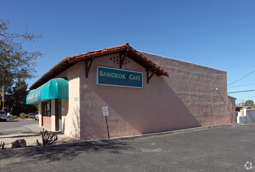 More Photos Of 2511 E Speedway Blvd, Tucson Restaurant For Lease