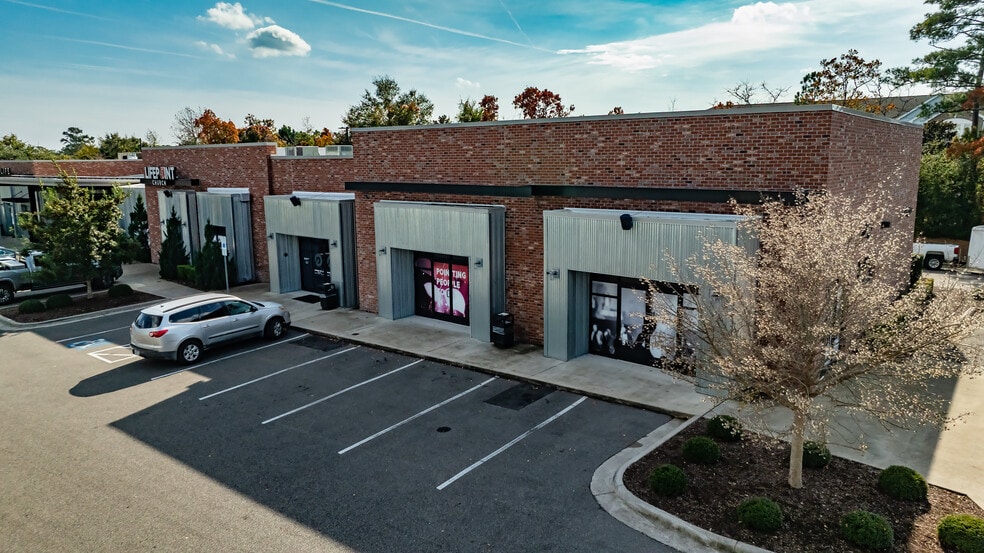 More Photos Of 155 Porters Neck Rd, Wilmington General Retail For Lease