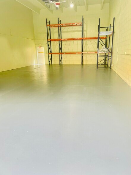 More Photos Of 15075 SW 137th St, Miami Warehouse For Lease