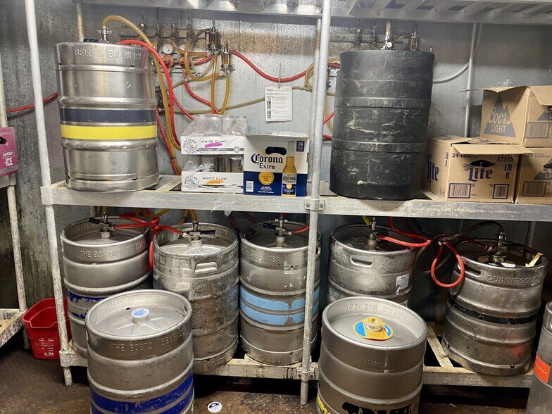 More Photos Of 720 S Main St, Adrian Restaurant For Sale