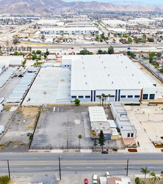 More Photos Of 14765 Valley Blvd, Fontana Auto Repair For Lease