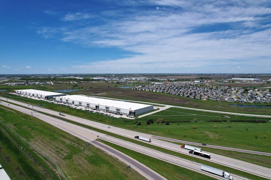 More Photos Of 800 Commerce Parkway SW, Bondurant Land For Lease
