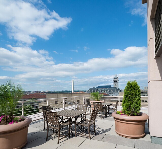 More Photos Of 401 9th St NW, Washington Office For Lease