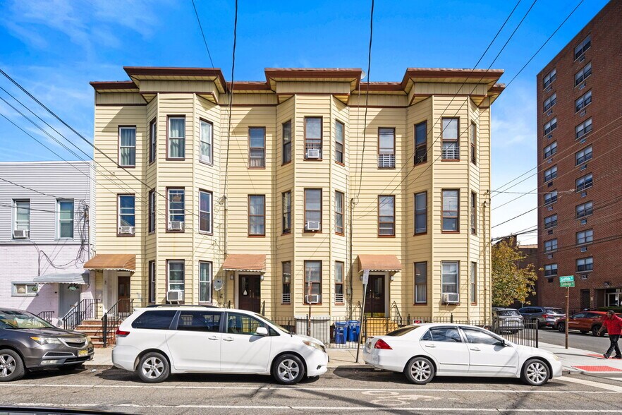 More Photos Of 130-132 Griffith St, Jersey City Apartments For Sale