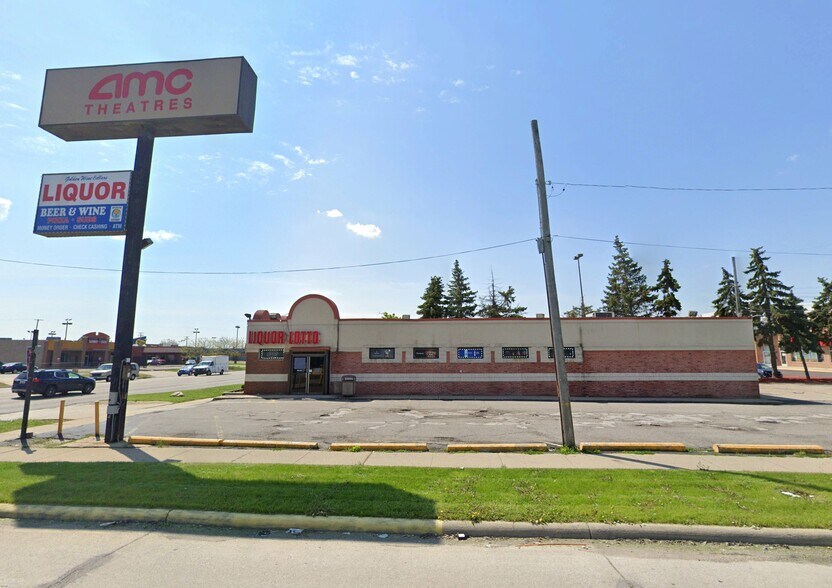 More Photos Of 32451 John R Rd, Madison Heights Freestanding For Lease