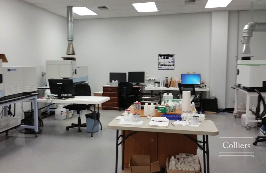 More Photos Of 7221 Investment Dr, Charleston Flex For Sale