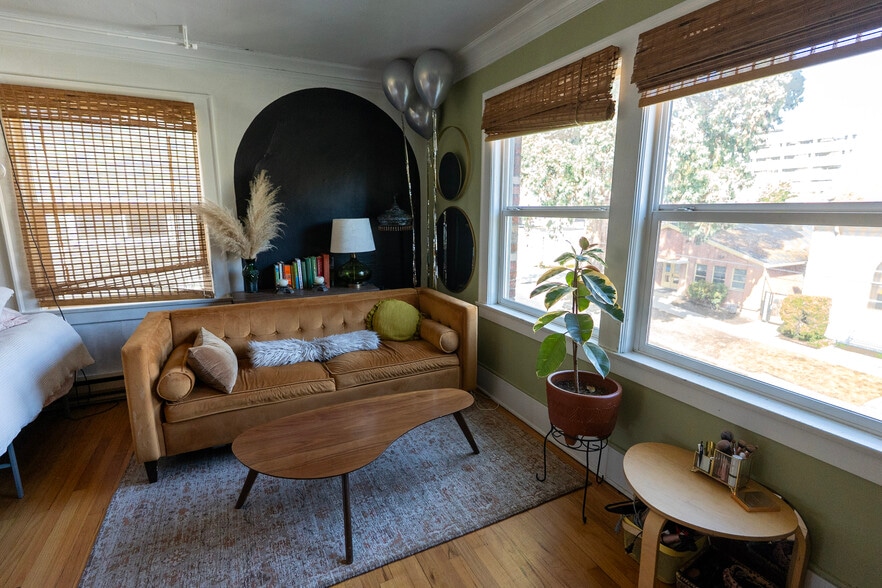 More Photos Of , Tacoma Multifamily For Sale