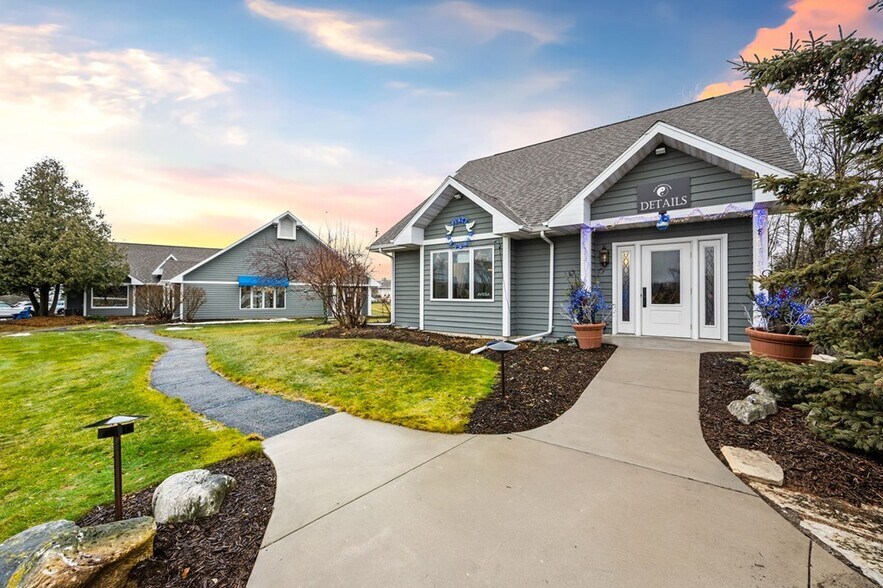 More Photos Of 7828 Highway 42, Egg Harbor Storefront For Sale