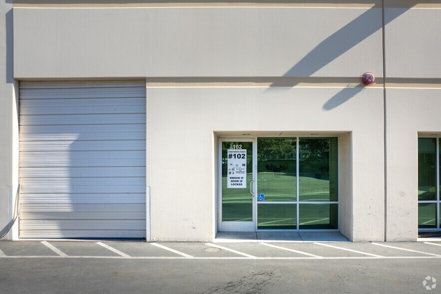 More Photos Of 15840 W Monte St, Sylmar Warehouse For Sale