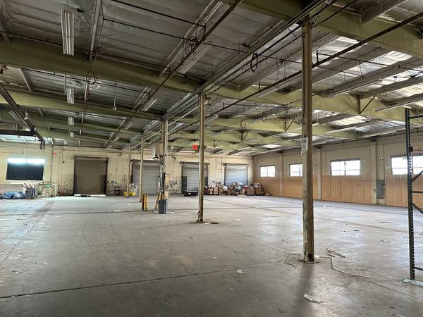 More Photos Of 15001 S Figueroa St, Gardena Distribution For Lease
