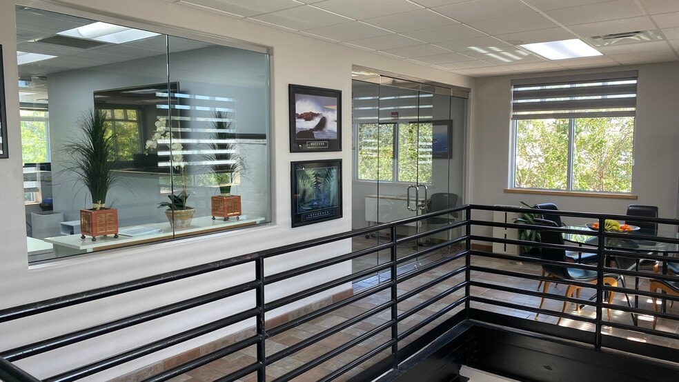 More Photos Of 11031 Grissom Ln, Dallas Warehouse For Sale