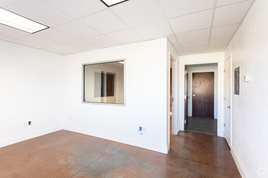 More Photos Of 810 W Utah Ave, Payson Warehouse For Sale