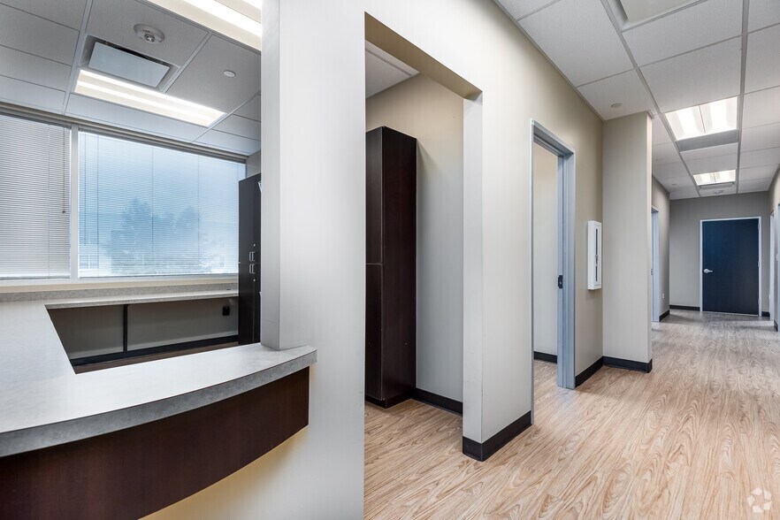 More Photos Of 11970 N Central Expy, Dallas Medical For Lease