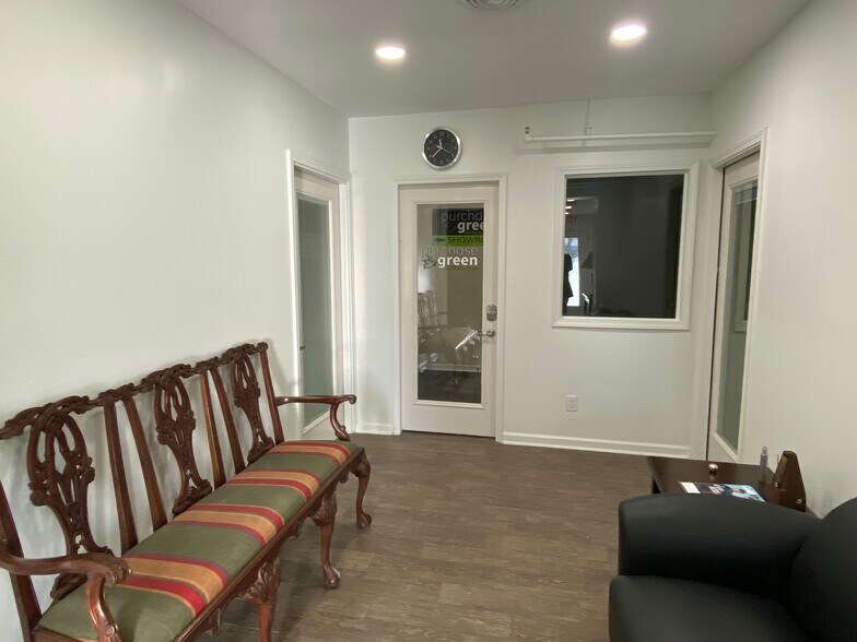 More Photos Of 7 Swisher Dr, Cartersville Manufacturing For Lease