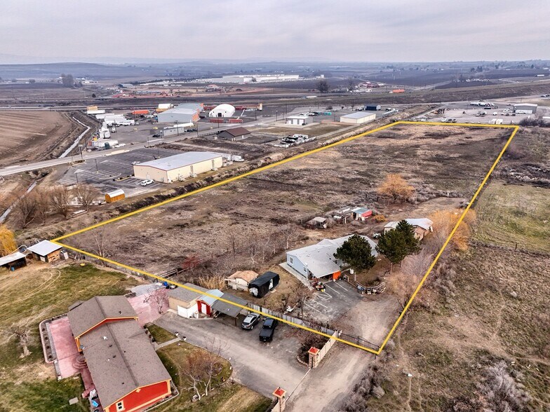 More Photos Of 1383 Puterbaugh Rd, Grandview Light Manufacturing For Sale