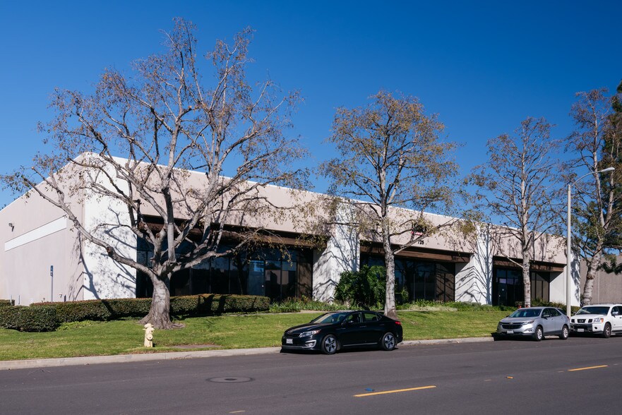 More Photos Of 725 Via Alondra, Camarillo Warehouse For Lease