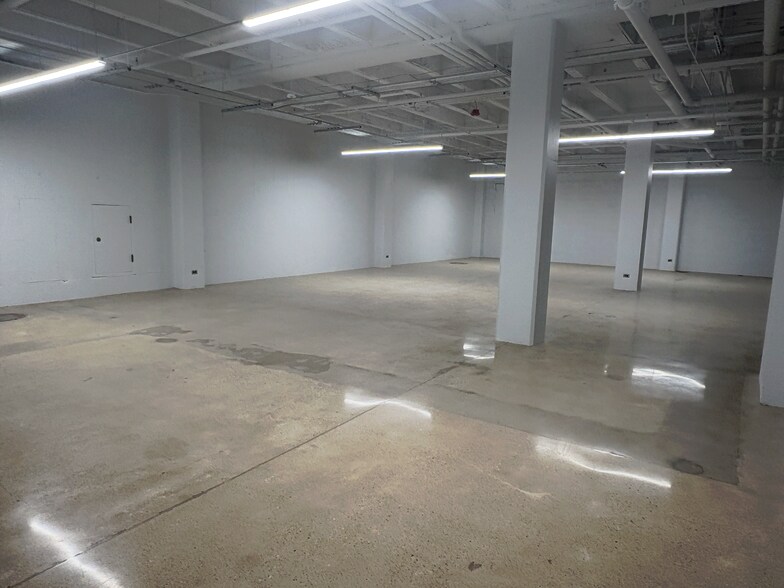 More Photos Of 44 S Vail Ave, Arlington Heights Office For Lease
