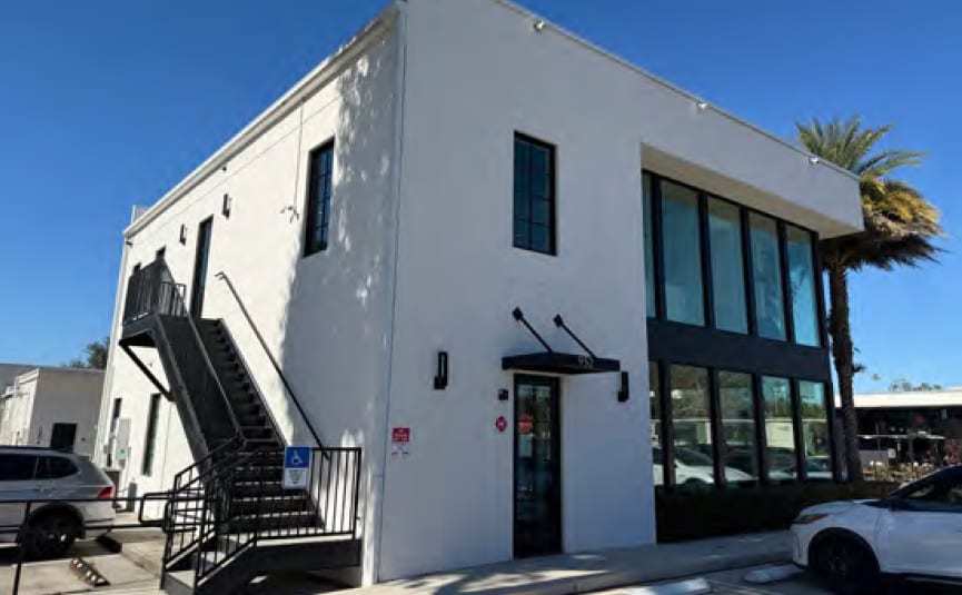 More Photos Of 952 W Fairbanks Ave, Winter Park Freestanding For Lease