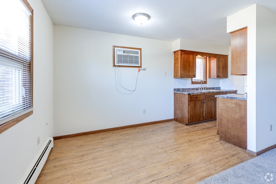 More Photos Of 3554 17th Ave S, Minneapolis Apartments For Sale