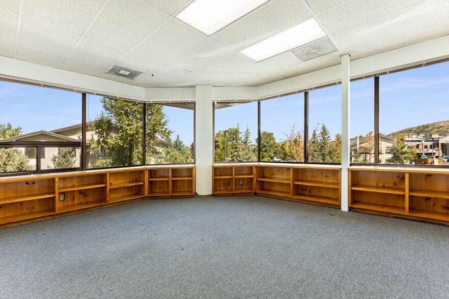 More Photos Of 1821 Sidewinder Dr, Park City Storefront Retail Office For Sale