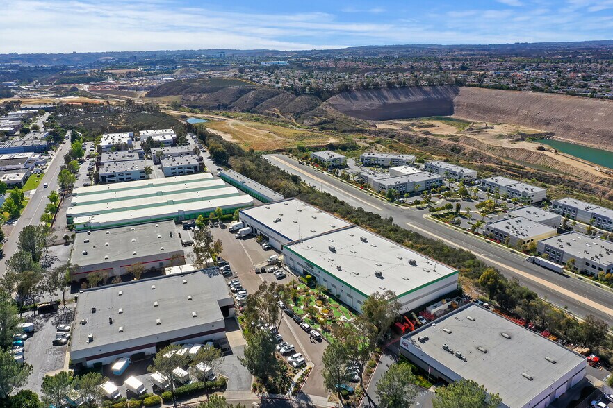 More Photos Of 8150-8190 Miralani Dr, San Diego Distribution For Lease