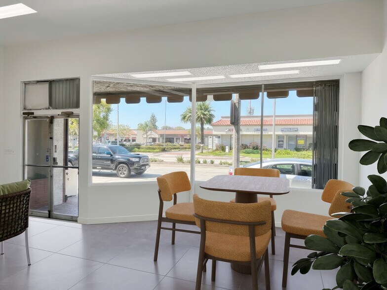 More Photos Of 6320-6322 Atlantic Blvd, Bell Storefront For Lease