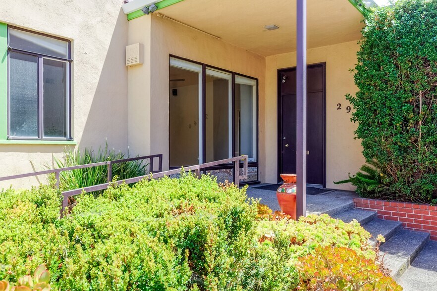 More Photos Of 2944 Webster St, Oakland Office For Sale