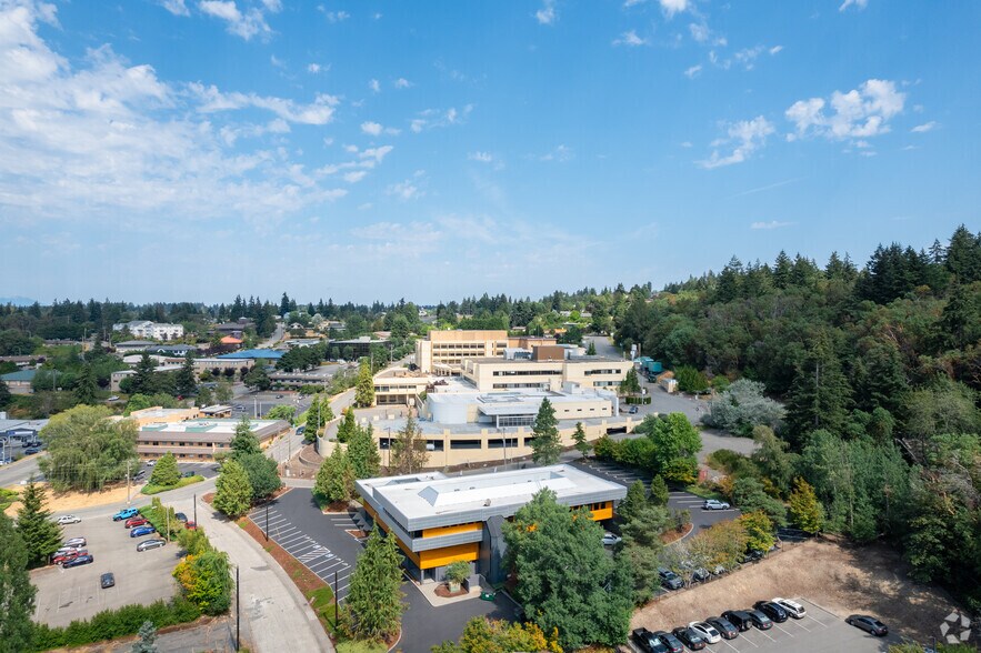 More Photos Of 2500 Cherry Pl, Bremerton Medical For Lease