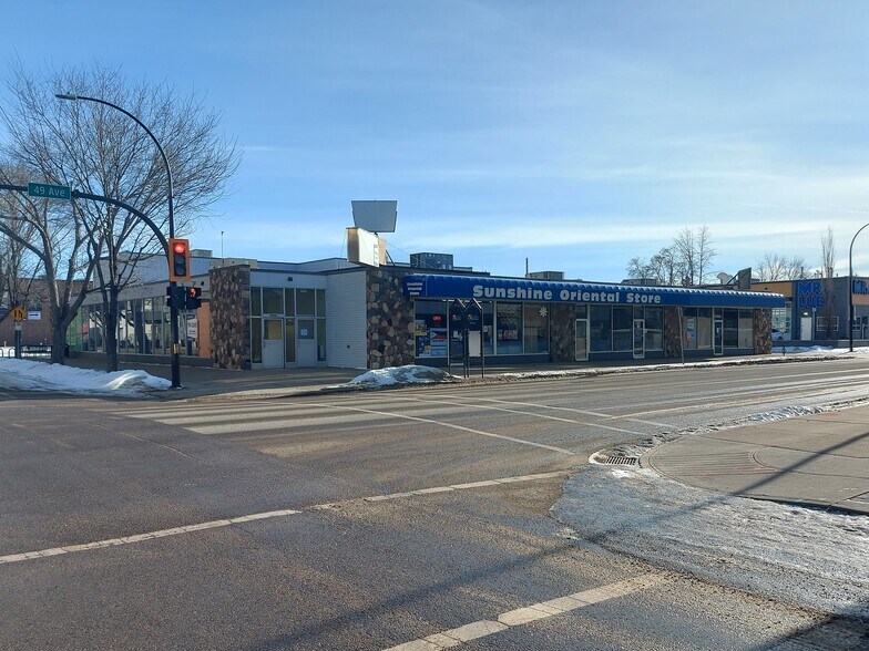 More Photos Of 4709-4719 49 Av, Red Deer Storefront For Lease