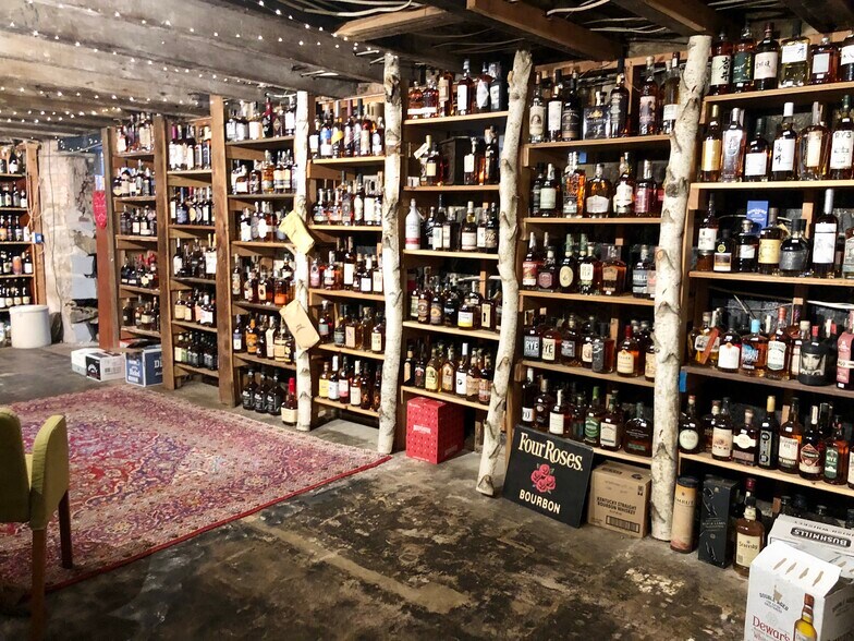 More Photos Of 5 Norwich Rd, East Haddam Freestanding For Sale