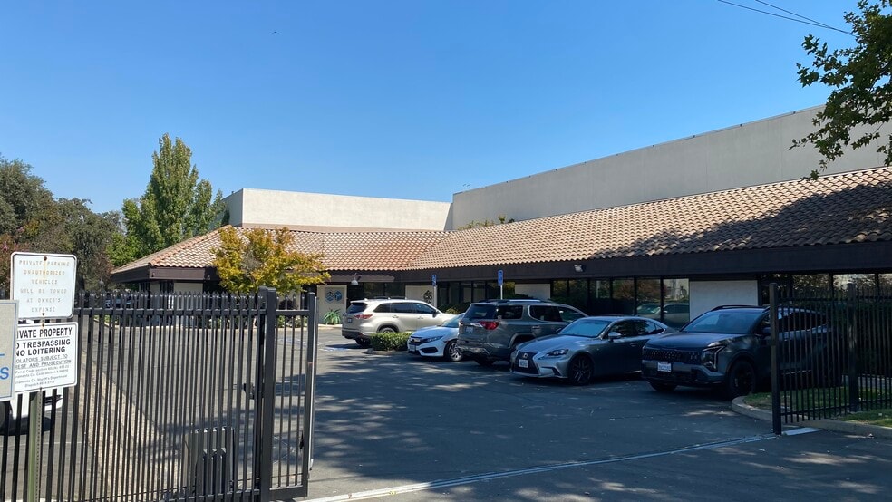 More Photos Of 3451 Longview Dr, Sacramento Office For Sale